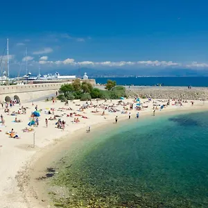 Apartment Top-of-range Of 90m2 & 20m2 Of Sunny Terrace, 2min From Sea