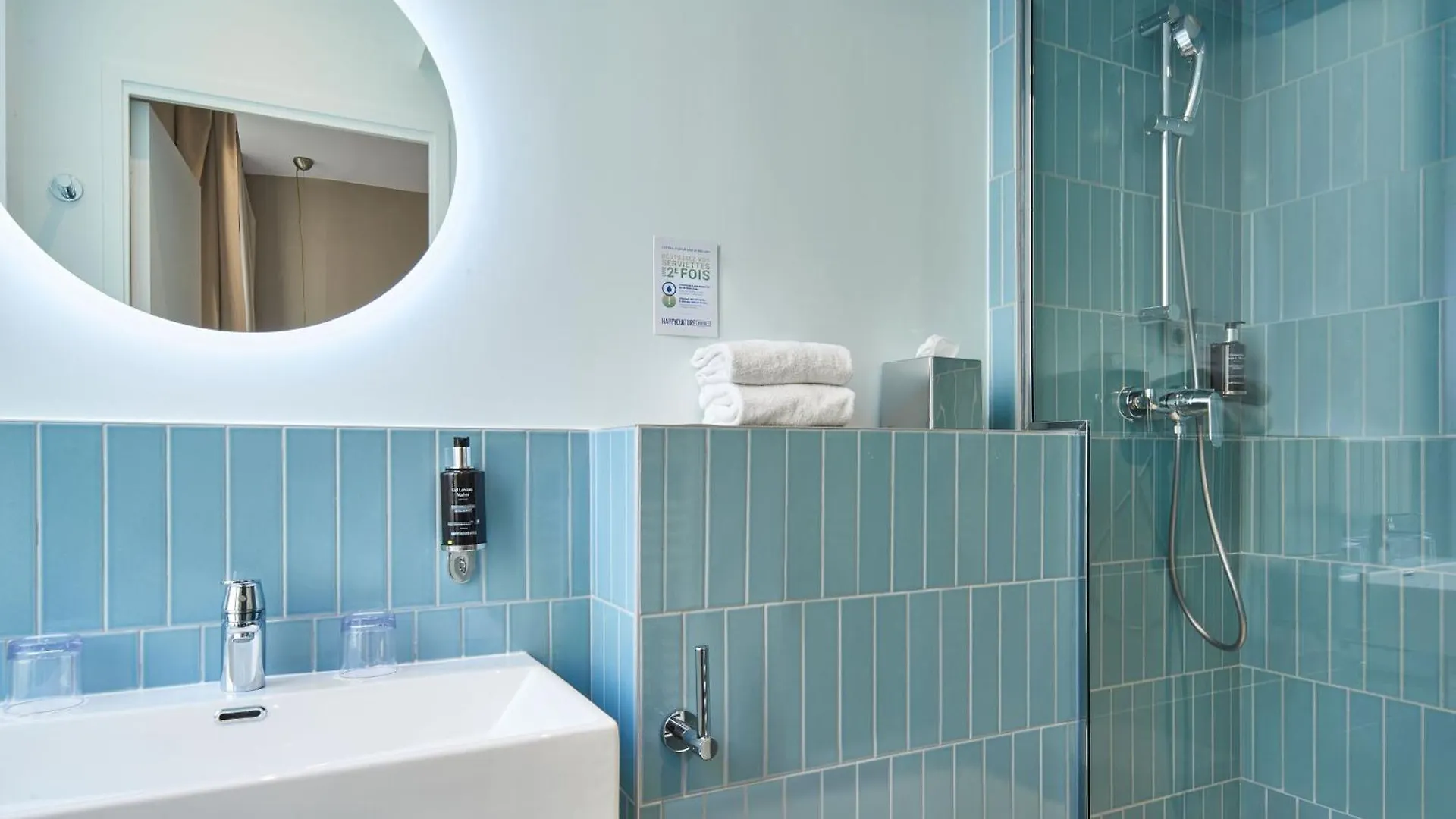 ***  Hotel Magenta 38 By Happyculture Parigi Francia